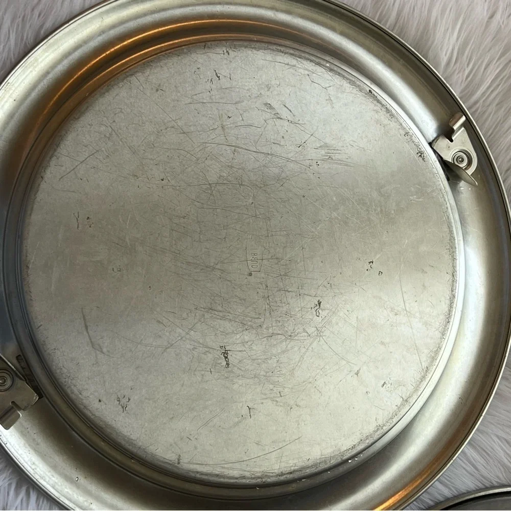 Vintage 50’s Aluminum West Bend Cake Carrier Keeper